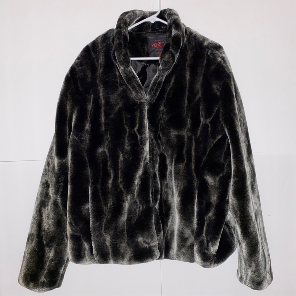 YOKI OUTERWEAR 3X Faux Fur Jacket